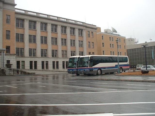 ��̑O�̌��������ɂƔn����ʂ̃G�A���o�X