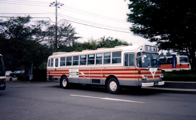 ���n��ɂđҋ@�������ӓ��H���B�e