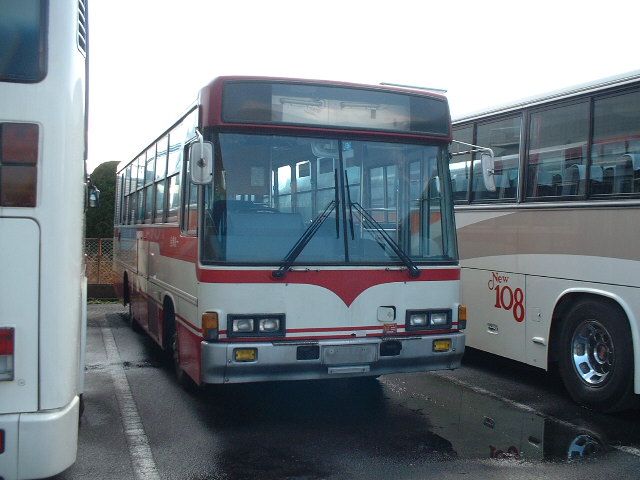 �p�ԂɂȂ�A�F�s�{�c�Ə����ɗ��u����Ă���p�B�����̊ό��Ԃ��p�ԗ��u��

